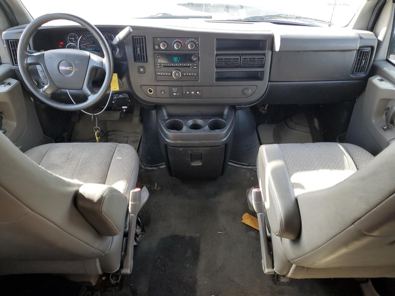 Lot #2920666879 2014 GMC SAVANA G25