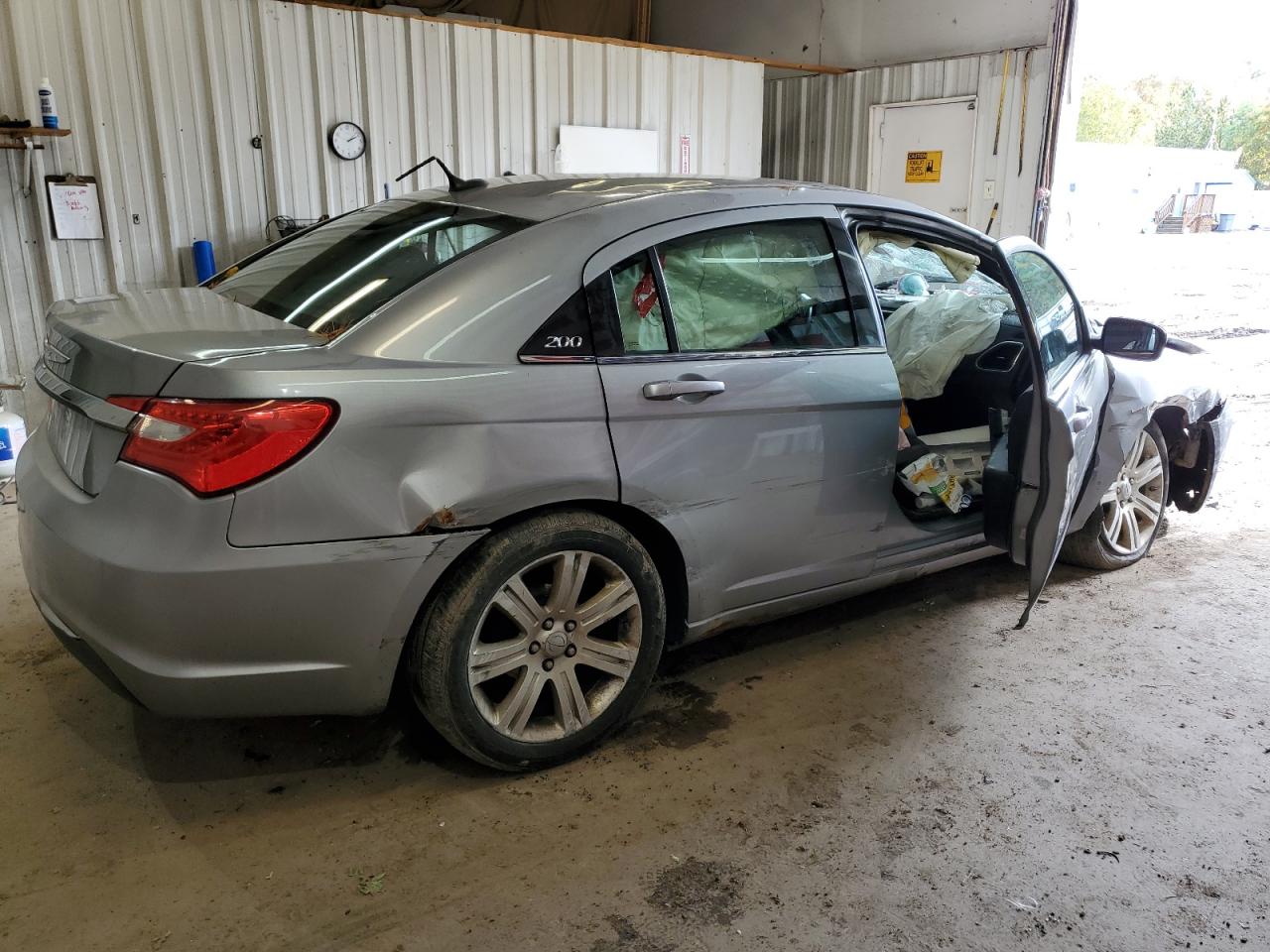 Lot #2988995556 2013 CHRYSLER 200 LX