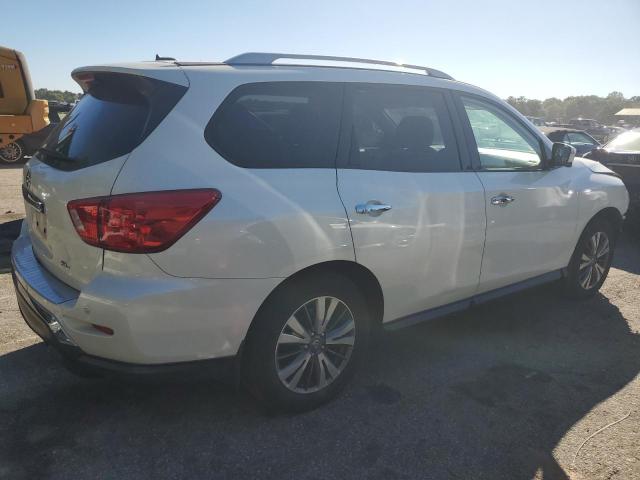 NISSAN PATHFINDER 2017 white  gas 5N1DR2MN5HC671386 photo #4