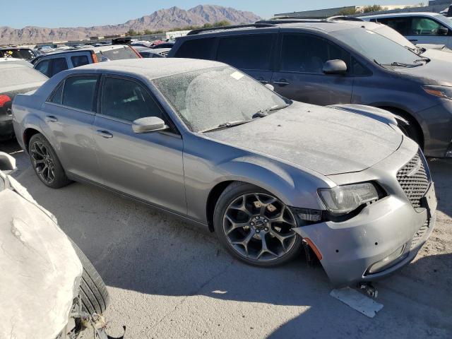 VIN 2C3CCABG0JH240011 2018 Chrysler 300, S no.4