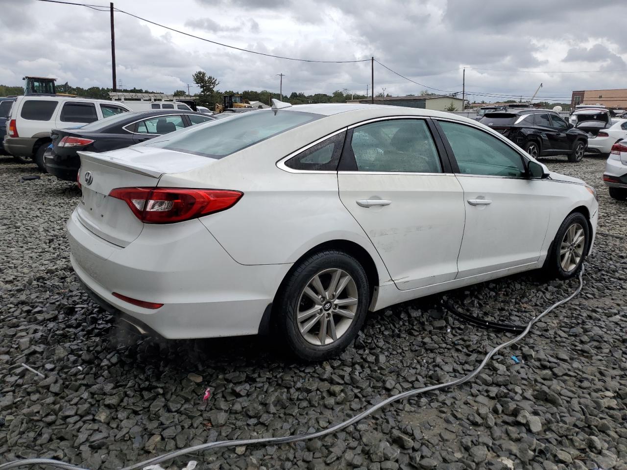 Lot #2872103195 2015 HYUNDAI SONATA SE