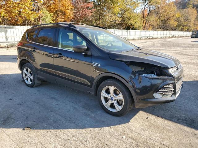 VIN 1FMCU9G92DUC98457 2013 Ford Escape, SE no.4