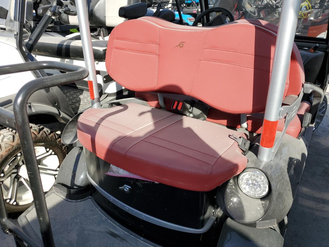 Lot #3029726675 2011 GARI GOLF CART