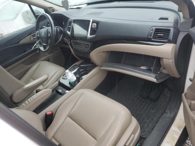 2017 HONDA PILOT TOUR - 5FNYF6H90HB035688