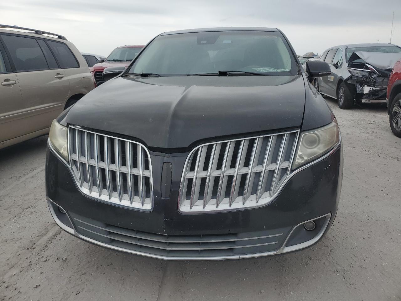 Lot #2986712356 2010 LINCOLN MKT