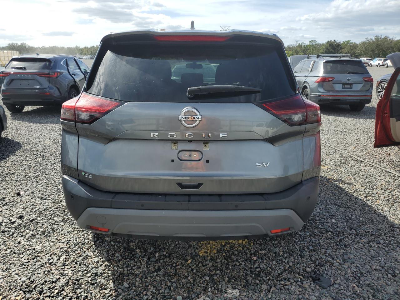 Lot #2989157893 2021 NISSAN ROGUE SV