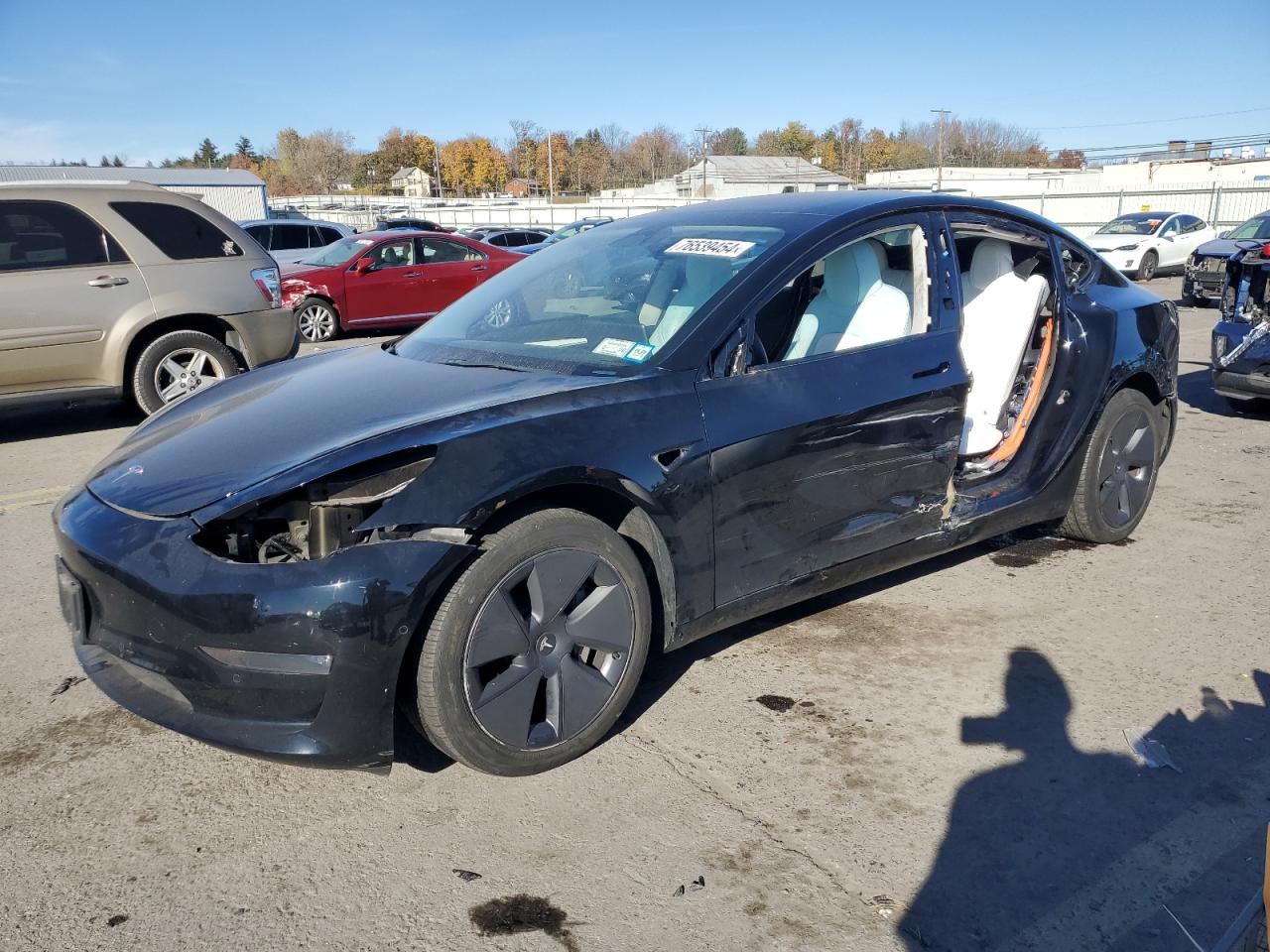 Lot #2986908824 2022 TESLA MODEL 3