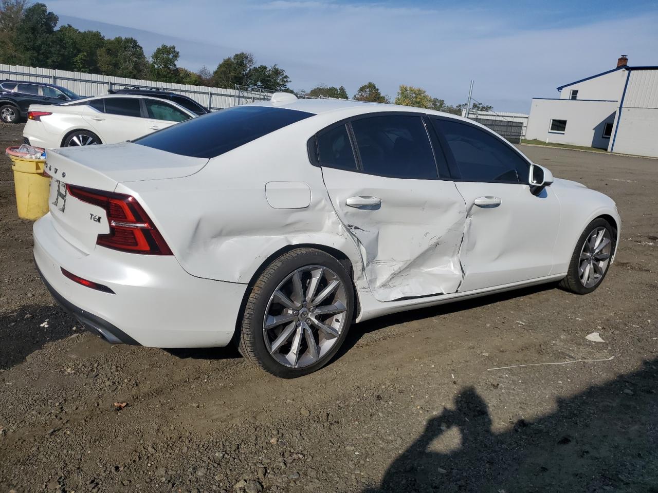 Lot #2943206430 2020 VOLVO S60 T6 MOM