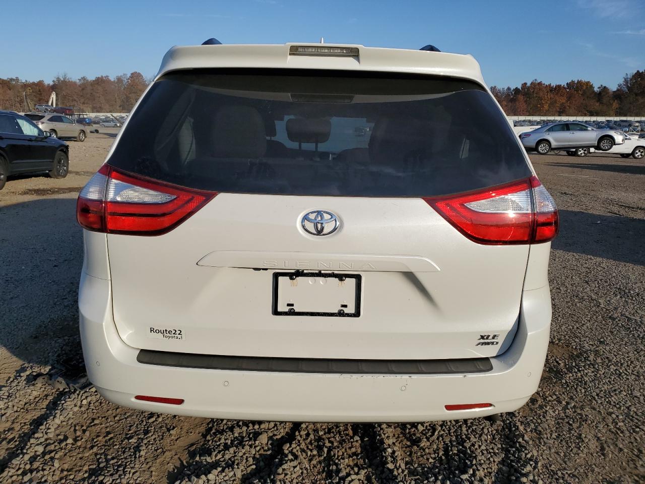 Lot #3025786301 2019 TOYOTA SIENNA XLE