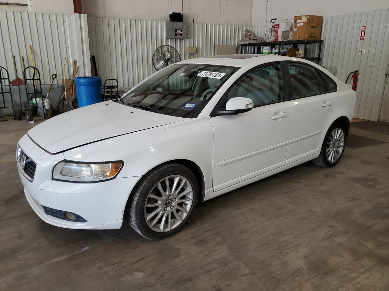 Lot #2945490139 2011 VOLVO S40 T5