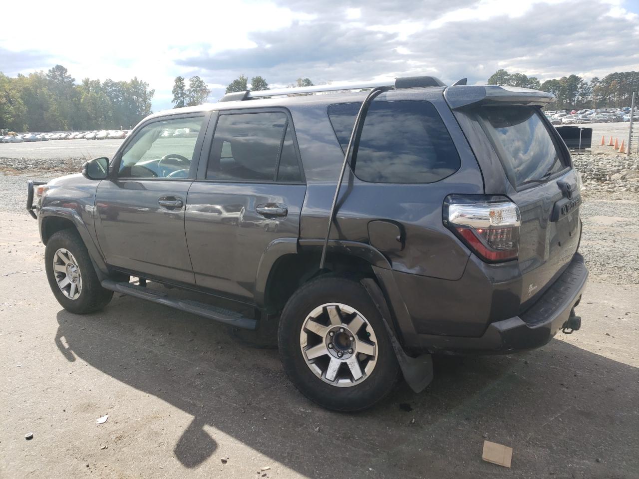 Lot #2935907795 2014 TOYOTA 4RUNNER SR