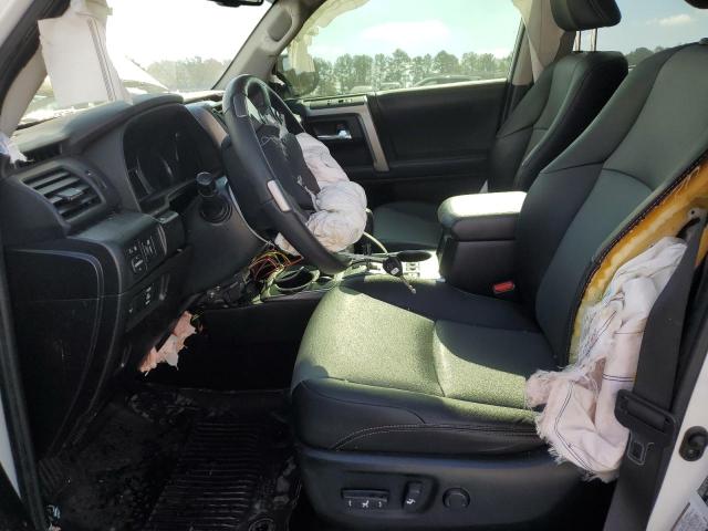 2018 TOYOTA 4RUNNER SR - JTEZU5JR0J5188105