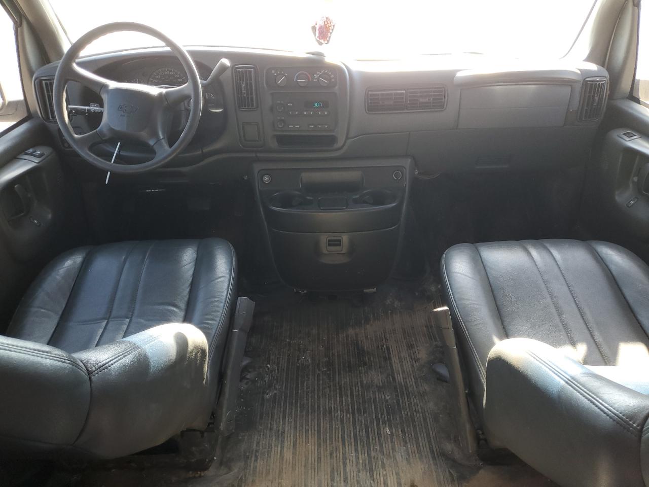 Lot #2994128368 2002 CHEVROLET EXPRESS G3