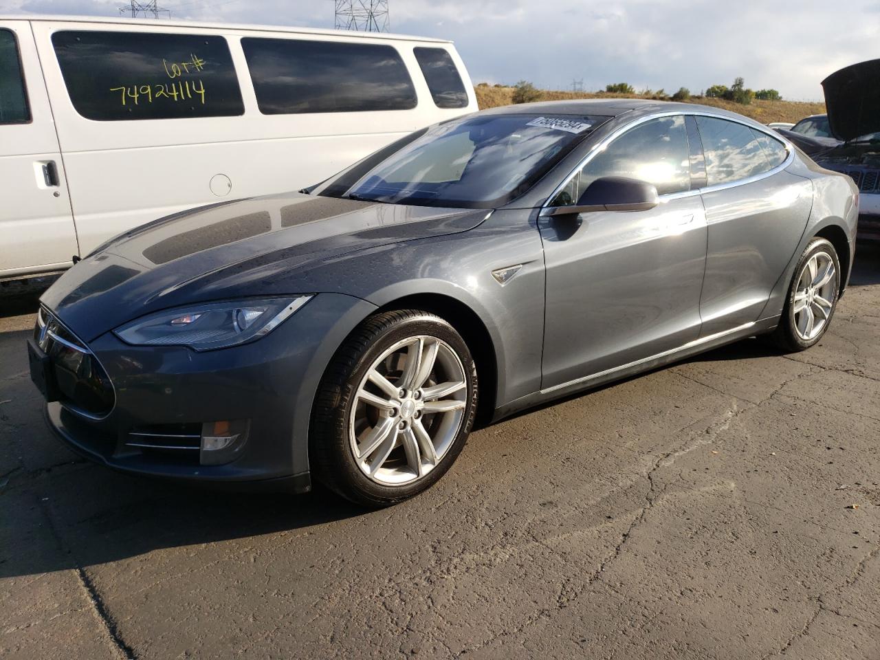 Tesla Model S 2013 