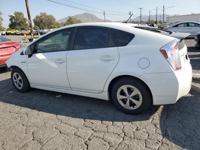 VIN JTDKN3DU0D5692469 2013 Toyota Prius no.2