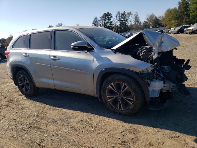 VIN 5TDBZRFH4HS432843 2017 Toyota Highlander, LE no.4