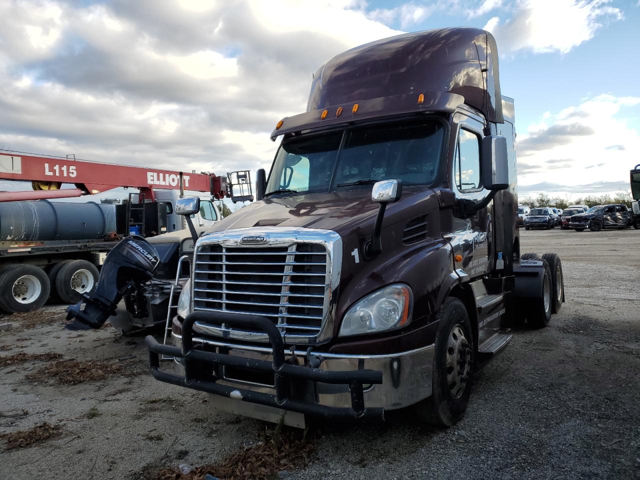 Lot #2979255197 2015 FREIGHTLINER CASCADIA 1