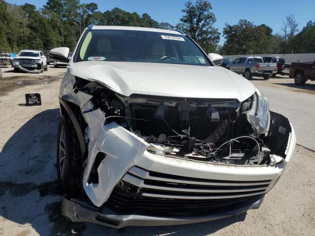 VIN 5TDJZRFH3HS433834 2017 Toyota Highlander, SE no.5