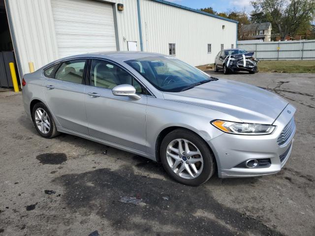 VIN 3FA6P0HD4GR136435 2016 Ford Fusion, SE no.4