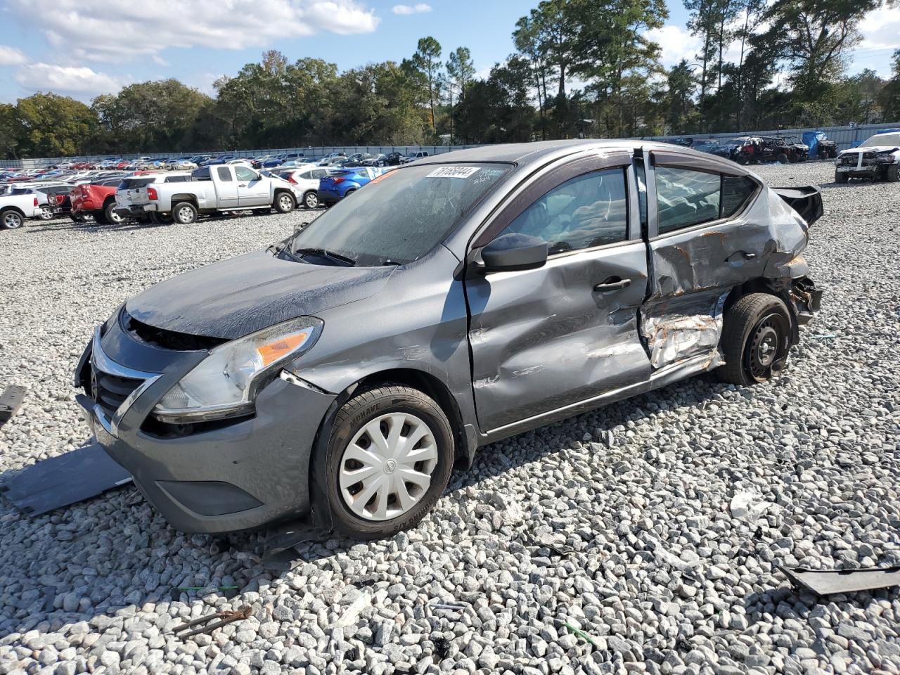 NISSAN VERSA S