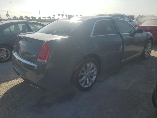 VIN 2C3CCARG6KH676403 2019 Chrysler 300, Touring no.3