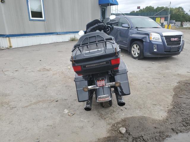 2010 HARLEY-DAVIDSON FLHTCU 1HD1FC413AB643776