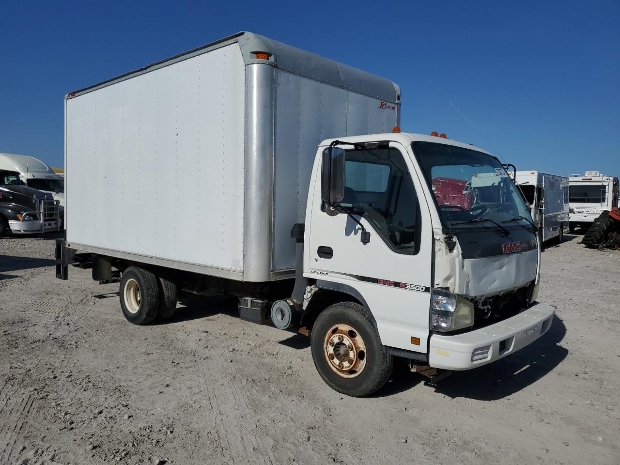 Lot #2970091320 2007 GMC W3500 W350