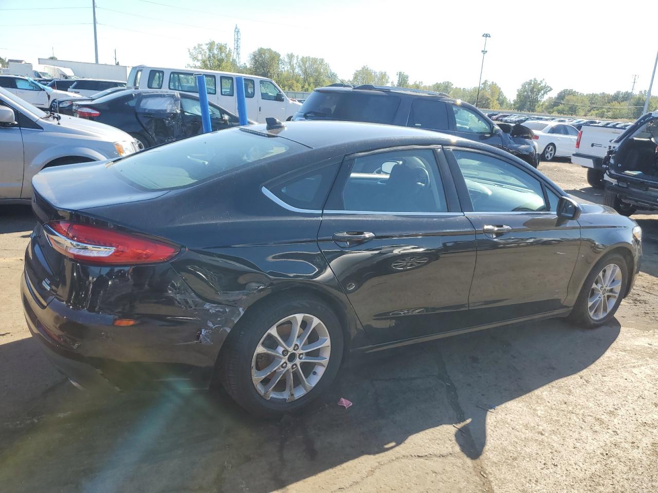 Lot #2991426877 2020 FORD FUSION SE