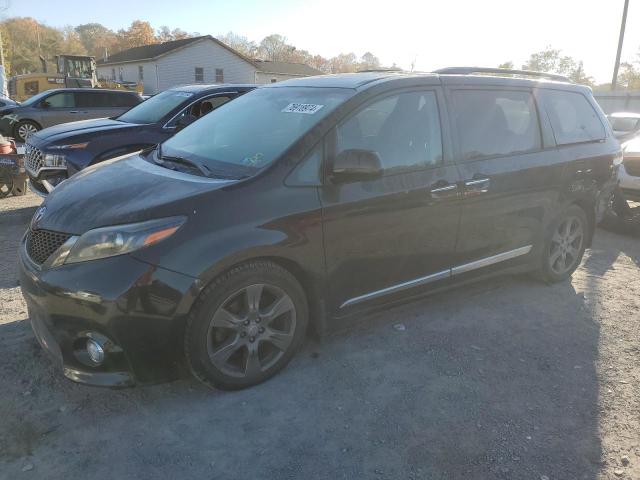 VIN 5TDXZ3DC1HS841196 2017 Toyota Sienna, SE no.1