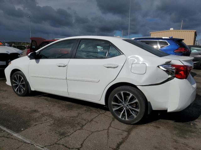 VIN 2T1BURHE6JC085676 2018 Toyota Corolla, L no.2