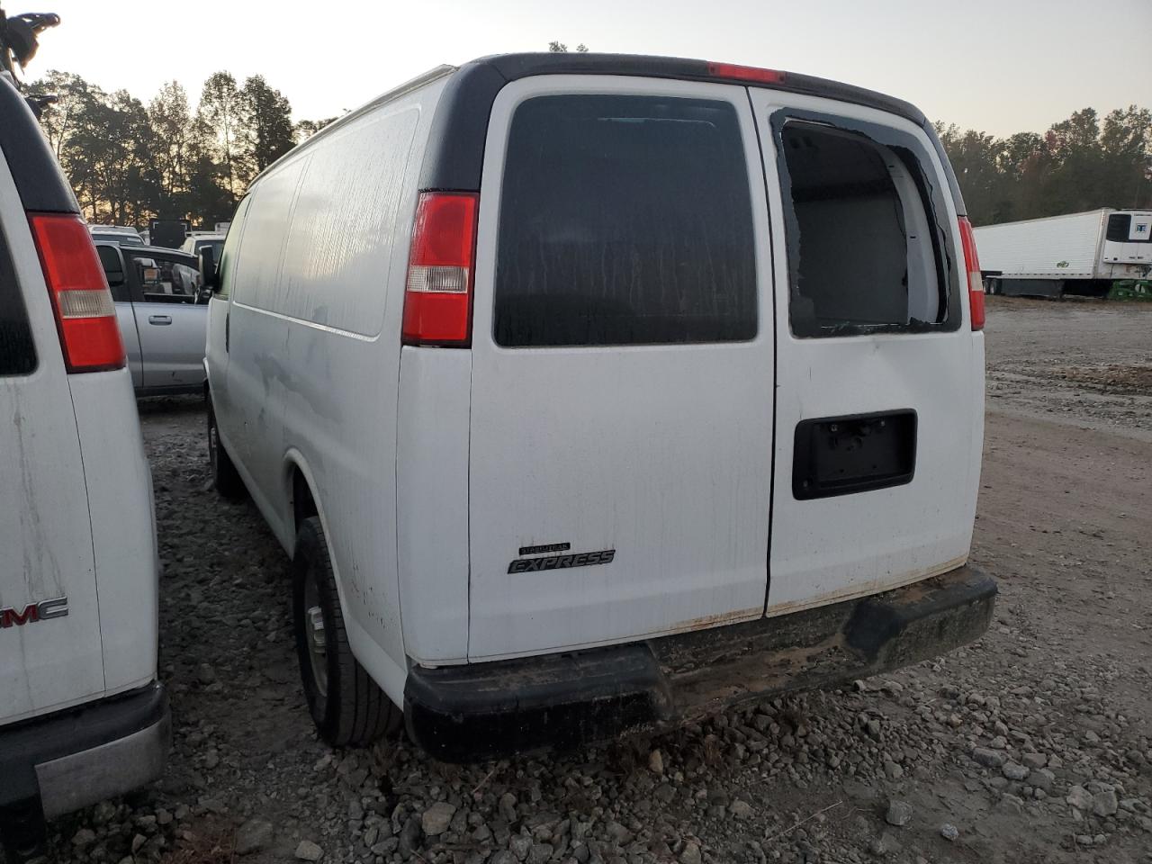 Lot #2924161158 2016 CHEVROLET EXPRESS G2