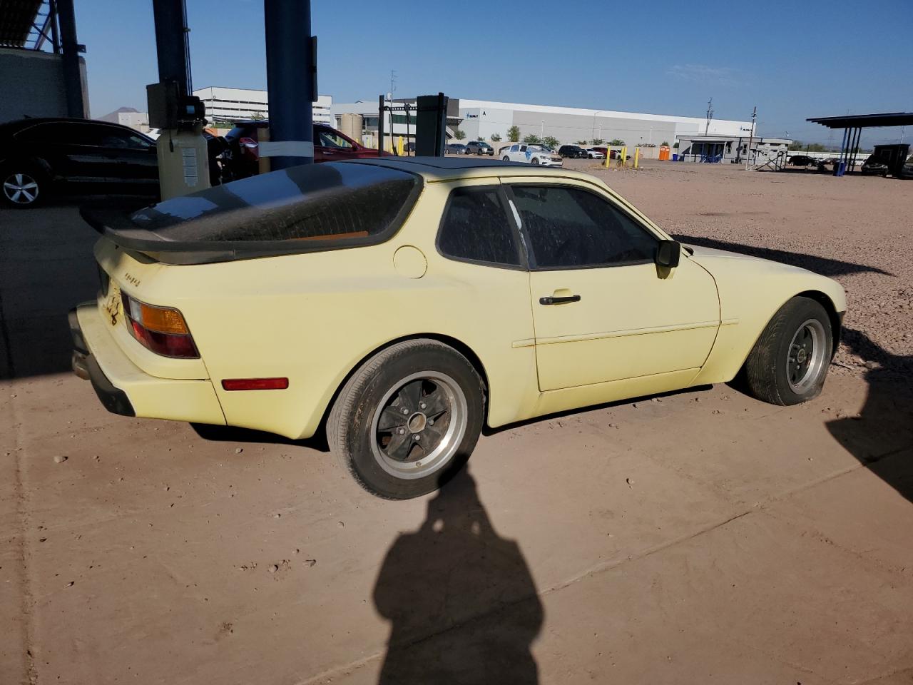 PORSCHE 944 1983 yellow  gas WP0AA0943DN459166 photo #4