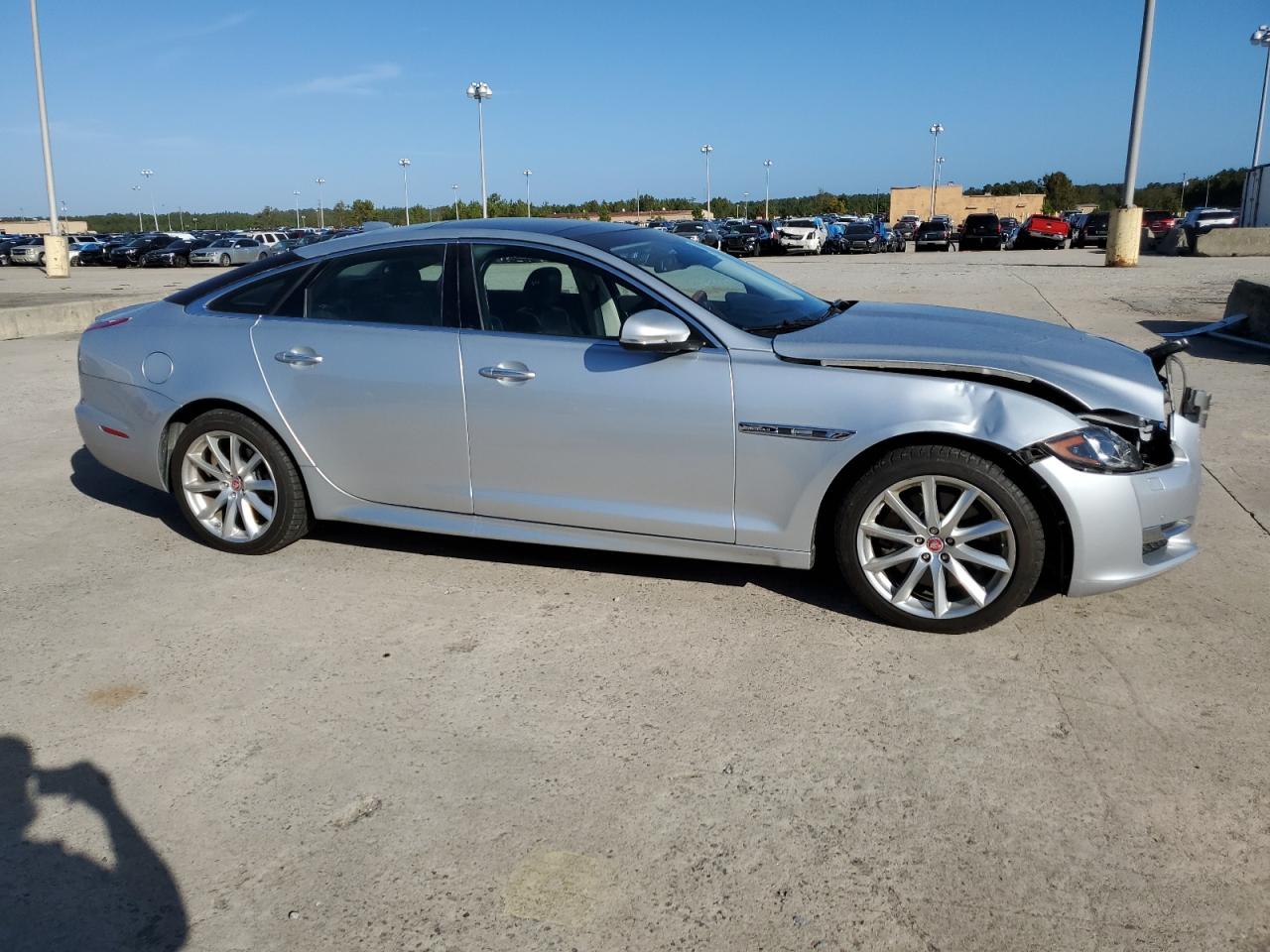 Lot #2962513716 2016 JAGUAR XJ