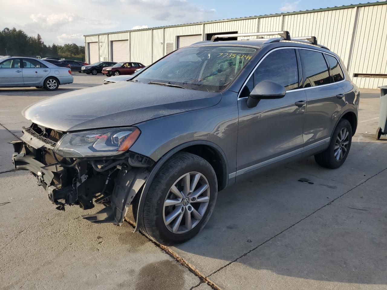 Lot #2979142998 2014 VOLKSWAGEN TOUAREG V6