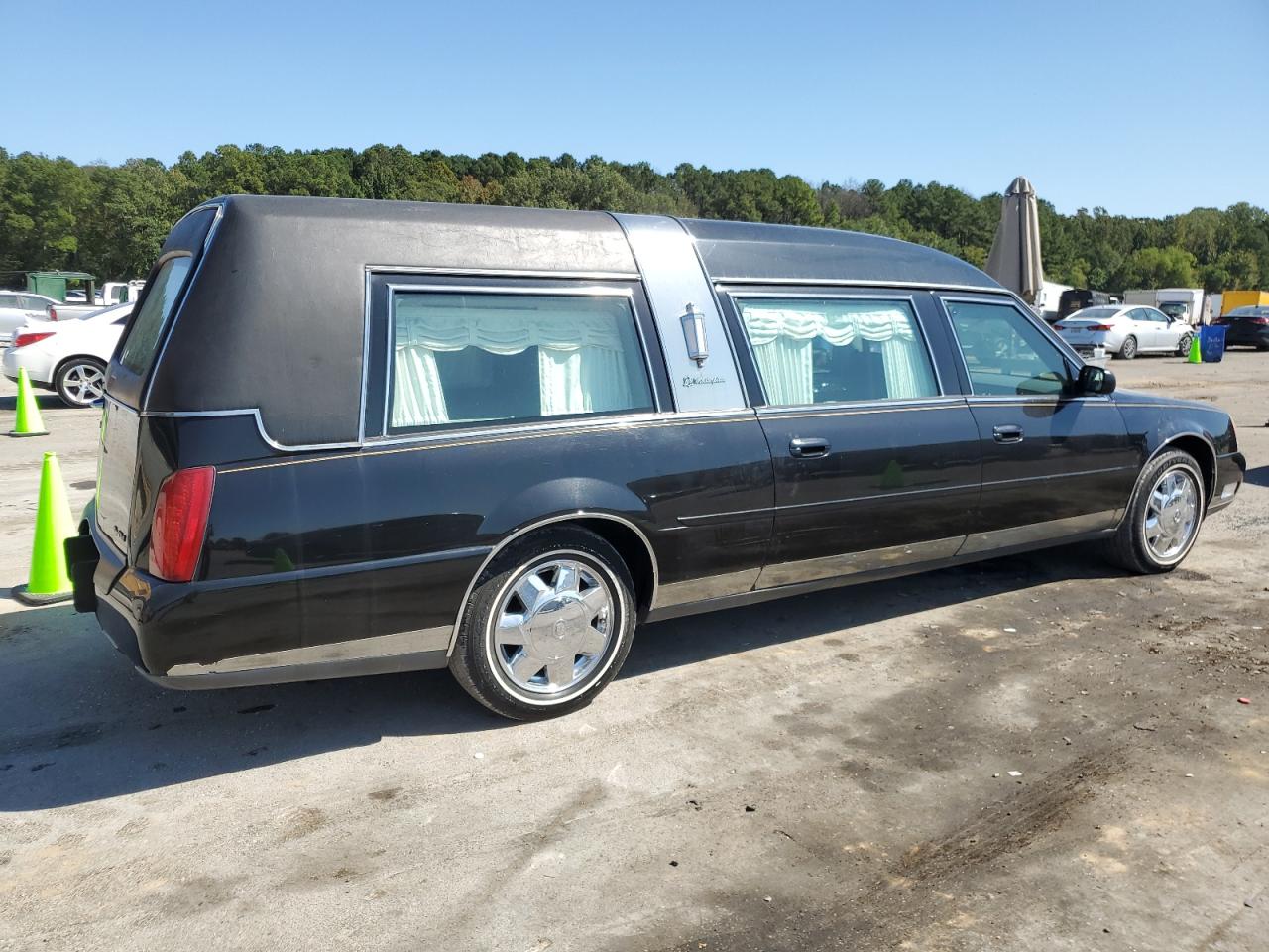 CADILLAC COMMERCIAL 2004 black hearse gas 1GEEH00Y84U500739 photo #4