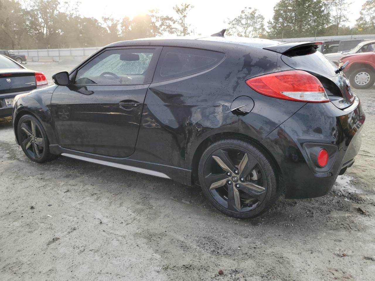 Lot #2921784506 2014 HYUNDAI VELOSTER T