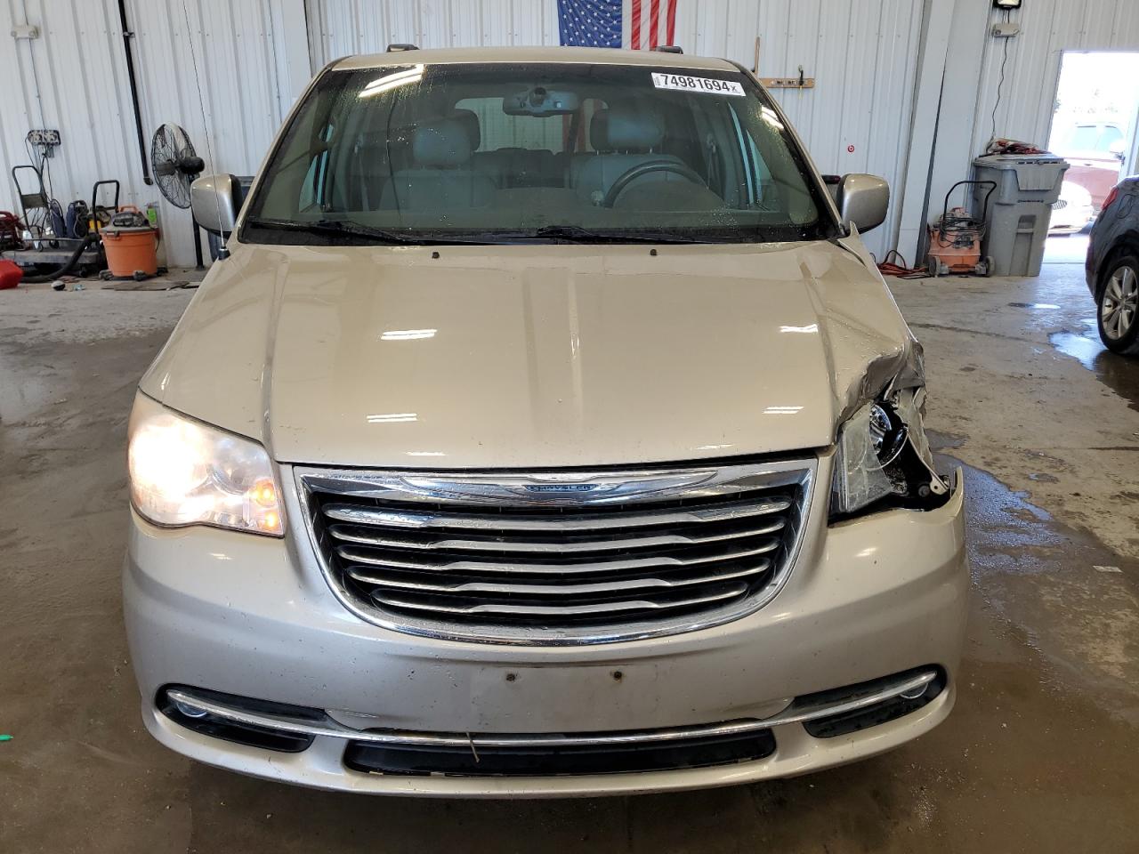 Lot #2893352492 2013 CHRYSLER TOWN & COU