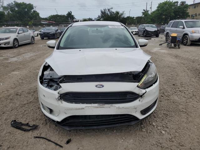 VIN 1FADP3FEXHL253103 2017 Ford Focus, SE no.5