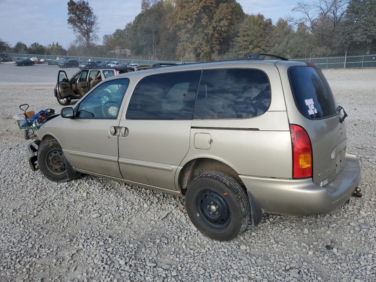 Lot #2962563768 1999 NISSAN QUEST SE