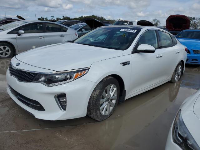 VIN 5XXGU4L30JG242688 2018 KIA Optima, EX no.1