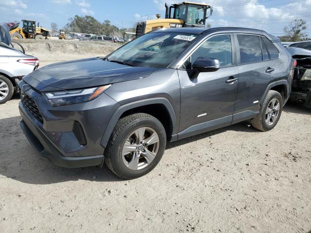 VIN 2T3W1RFV7NC180077 2022 Toyota RAV4, Xle no.1