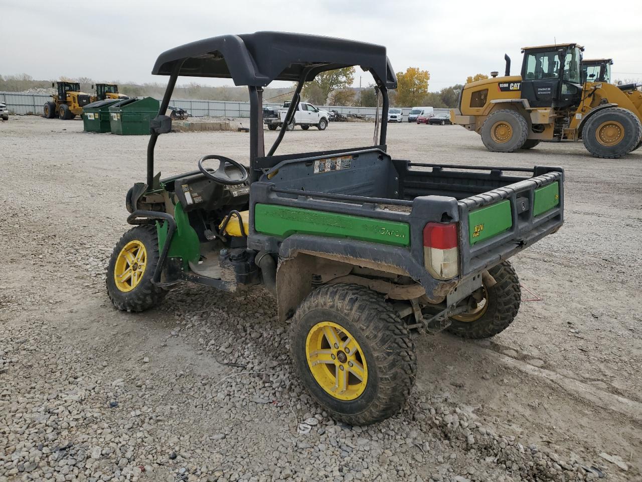 Lot #3112763073 2011 JD TRAIL GATO