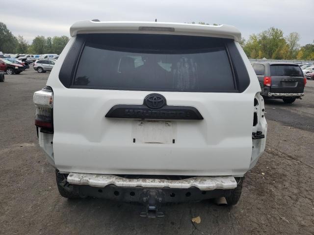 2021 TOYOTA 4RUNNER SR - JTERU5JR3M5958088