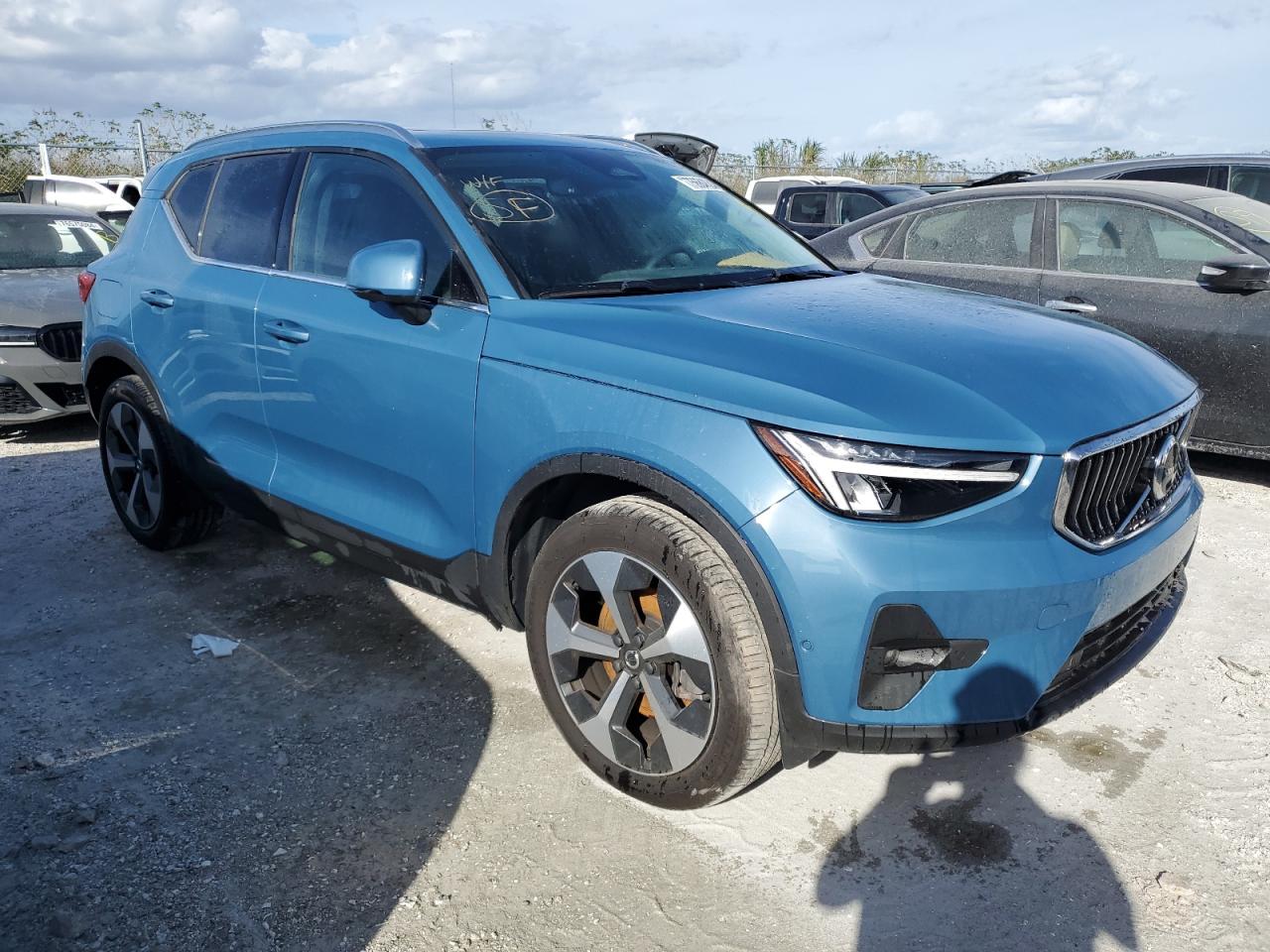 Lot #2979336845 2024 VOLVO XC40 PLUS