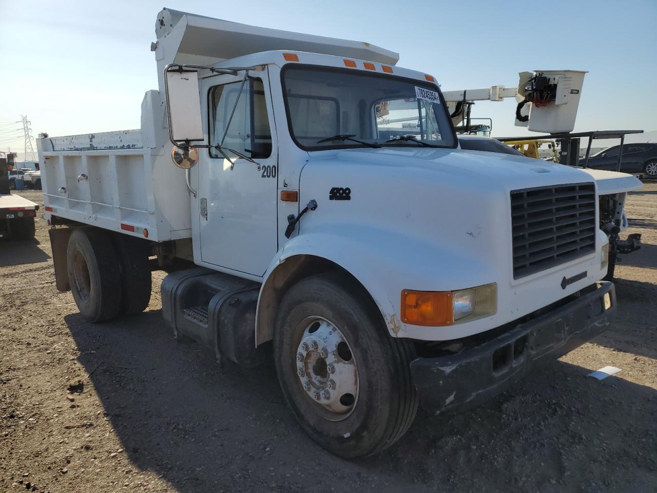 Lot #2935683898 1996 INTERNATIONAL 4000 4700