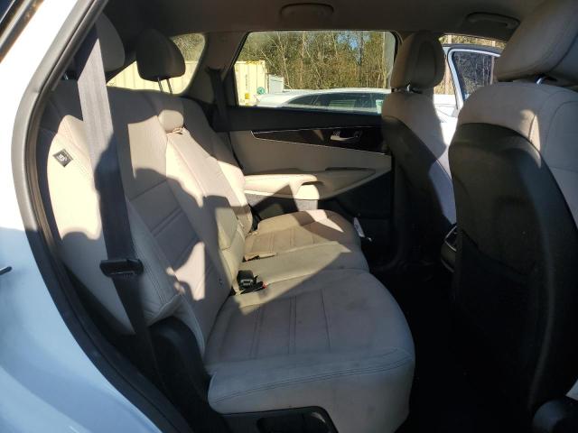 2016 KIA SORENTO LX - 5XYPG4A30GG043980