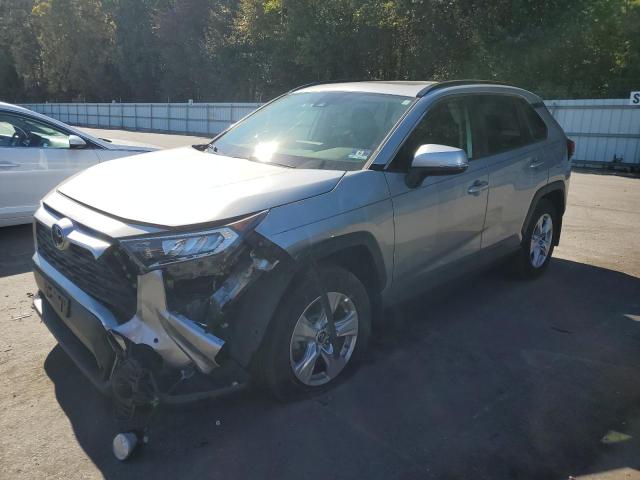 2019 TOYOTA RAV4 XLE - JTMP1RFV8KJ009416