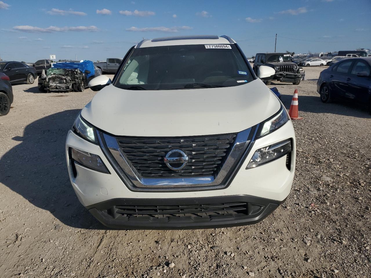 Lot #2989478667 2021 NISSAN ROGUE SV