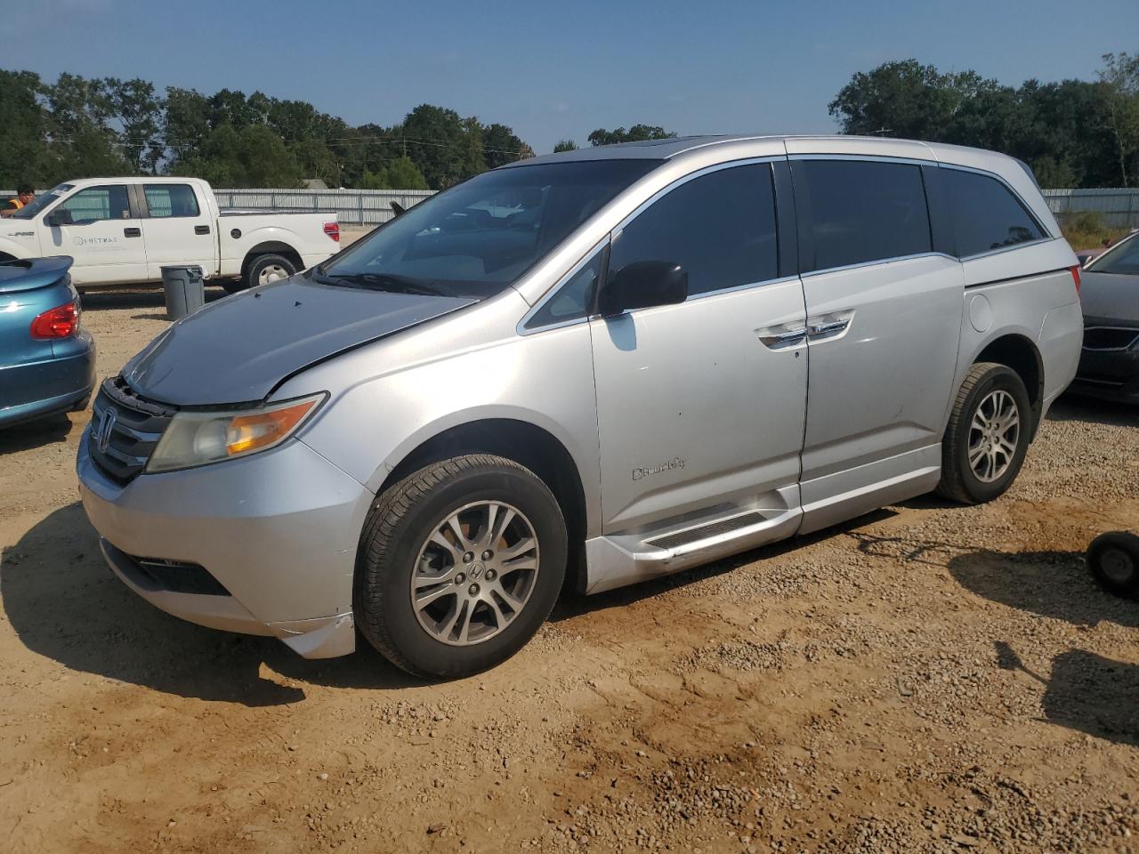  Salvage Honda Odyssey