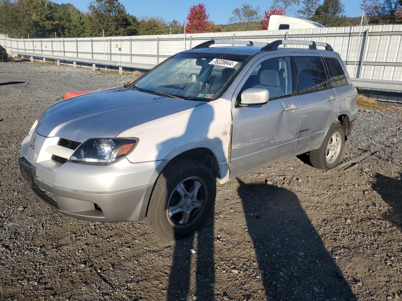 Mitsubishi Outlander 2004 MEDIUM